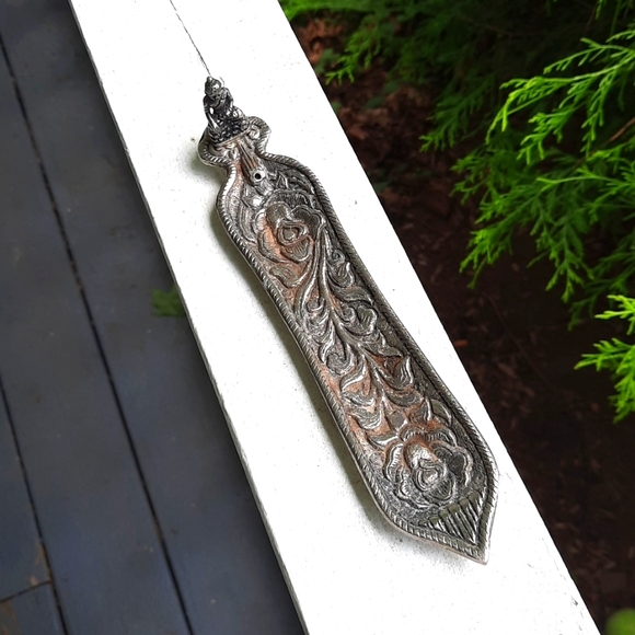 BUDDA Embossed INCENSE Holder/Burner Silver Metal - Picture 1 of 10